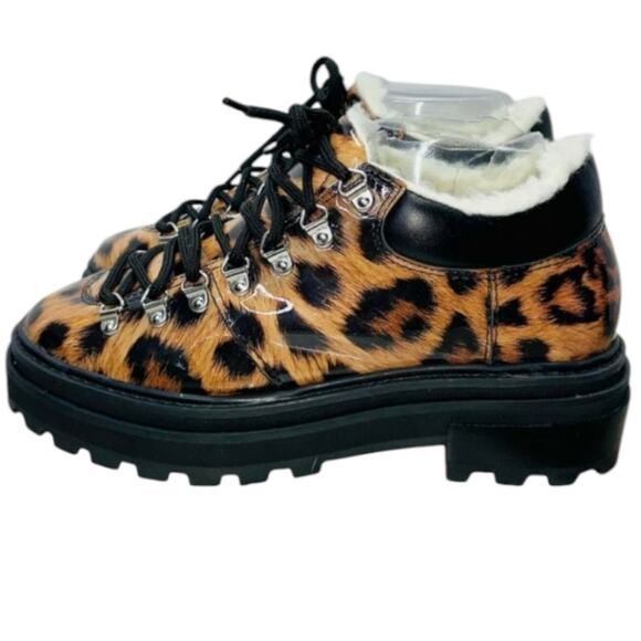 Schutz Lucille Lug Sole Leopard Print Faux Shearling Lined Ankle BootSize 7.5 B - Picture 3 of 12